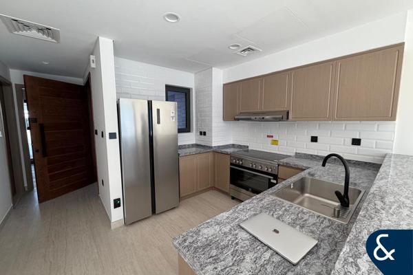 Single Row | Prime Location |  View Today